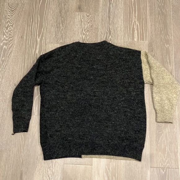 We Bare Bears Sweater - Picture 3 of 4